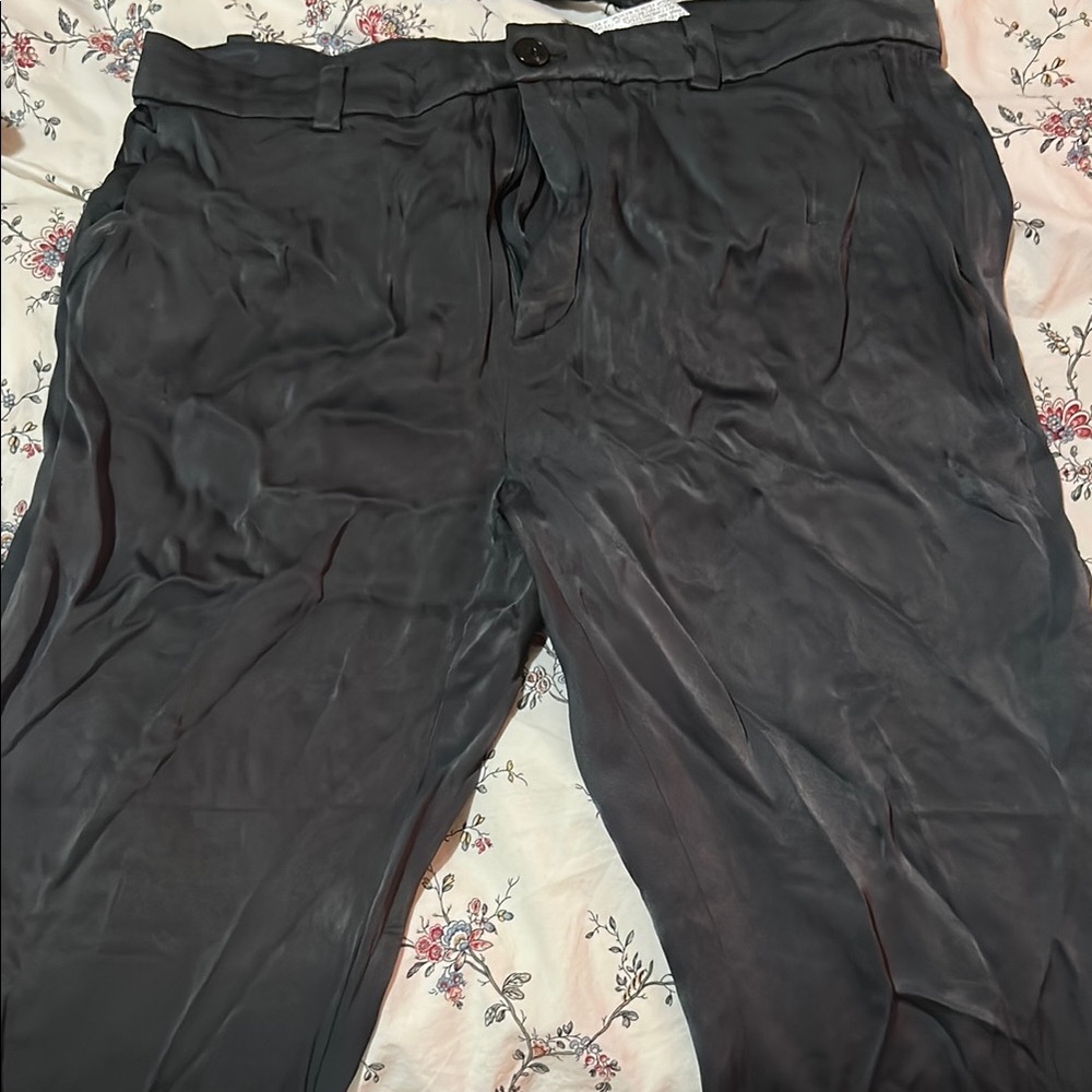Zara Black Straight Leg Pants with Timeless Style